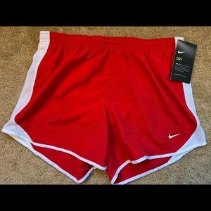 Nike shorts ❗️brand new with tags❗️Girls size XL